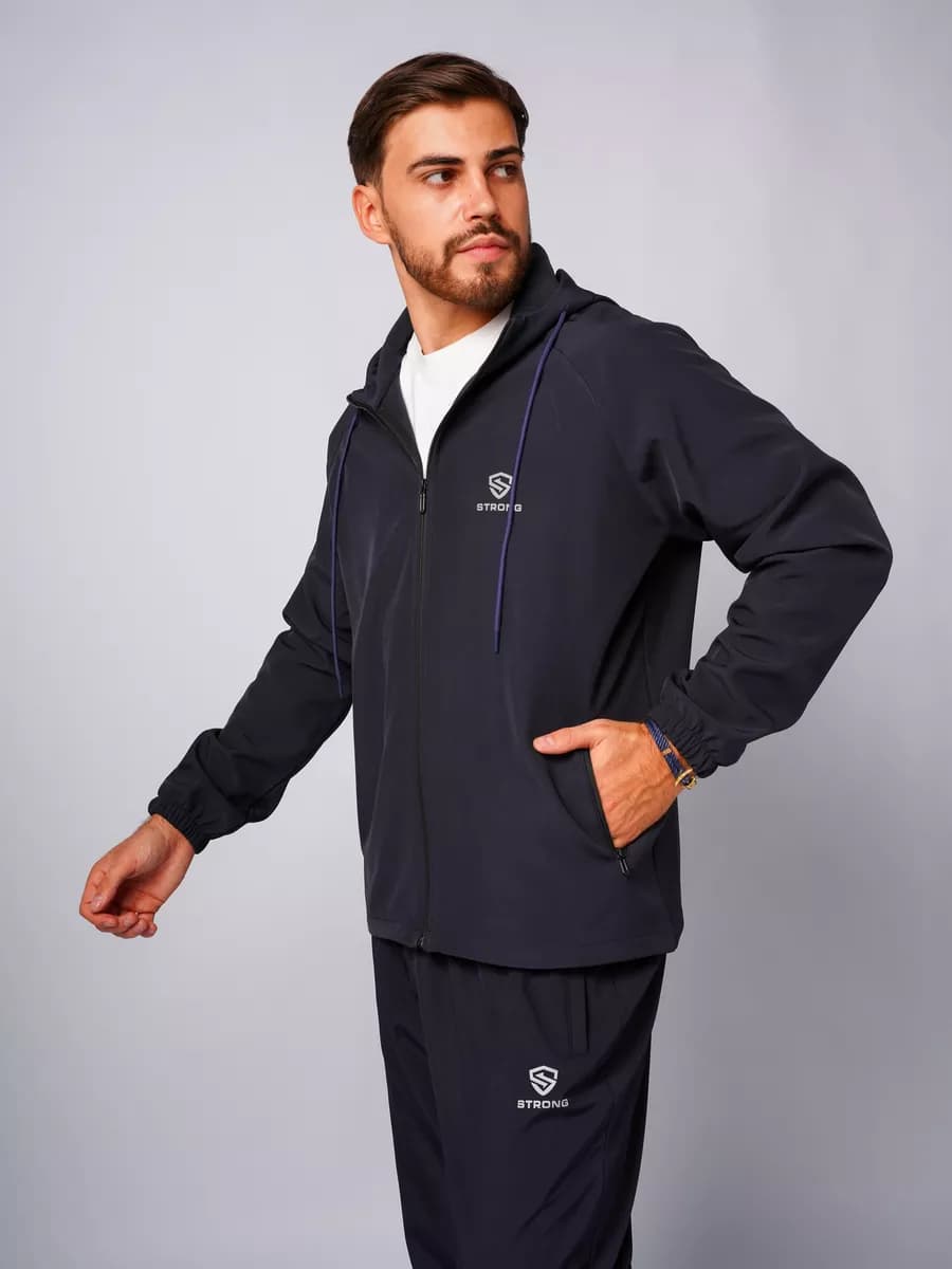 Спортивный костюм свободный с капюшоном