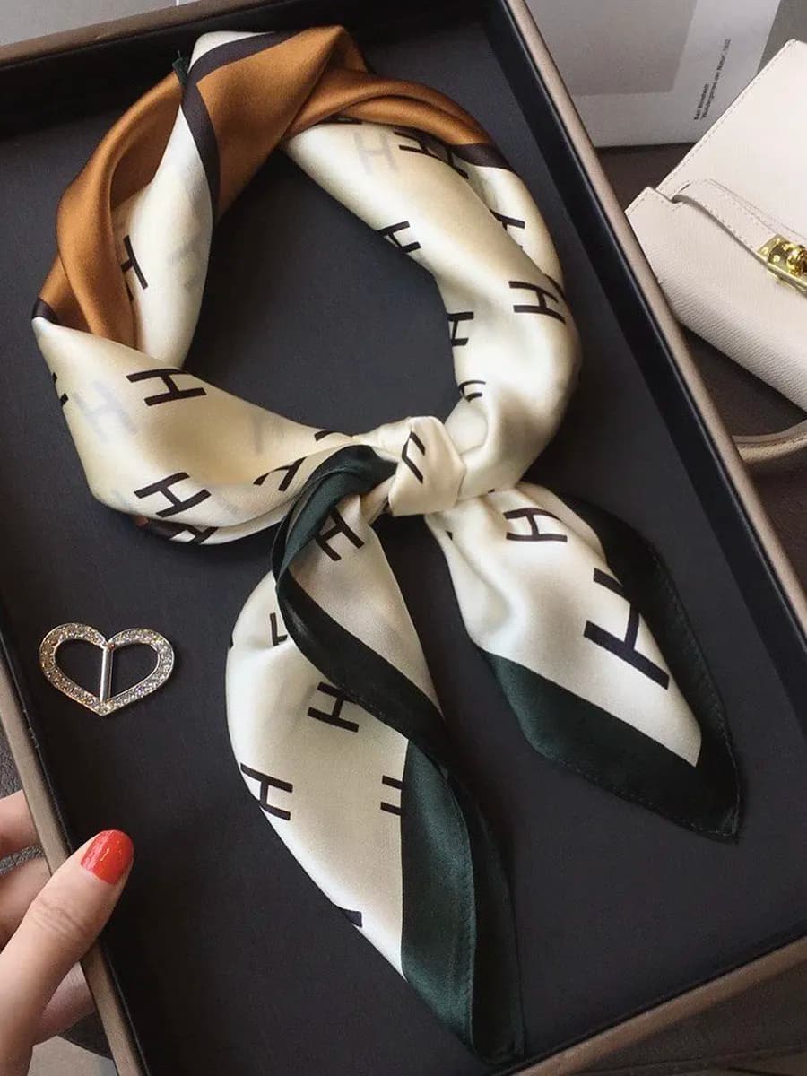 Платок шелковый на шею и голову pinterest