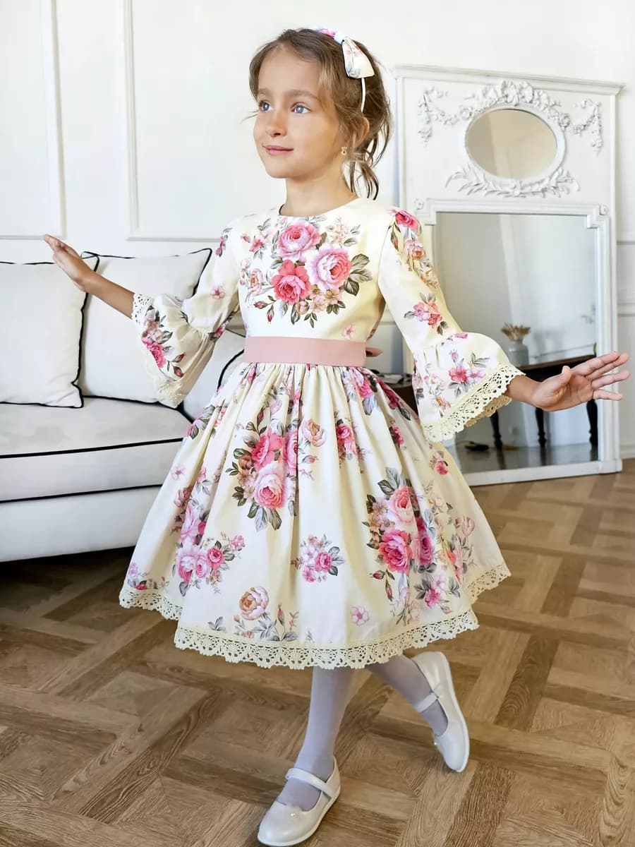 Платье нарядное повседневное в садик