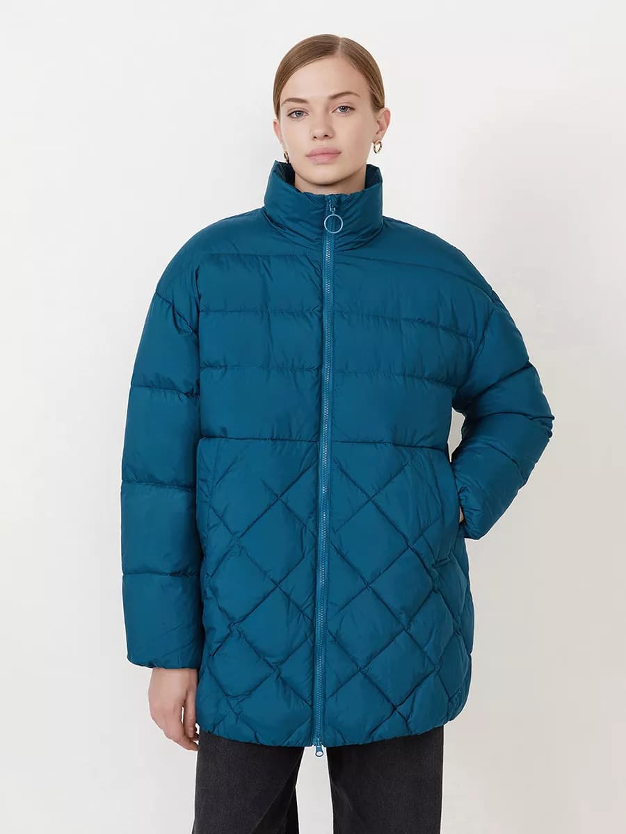 Пуховик-кокон с комбинированной стёжкой