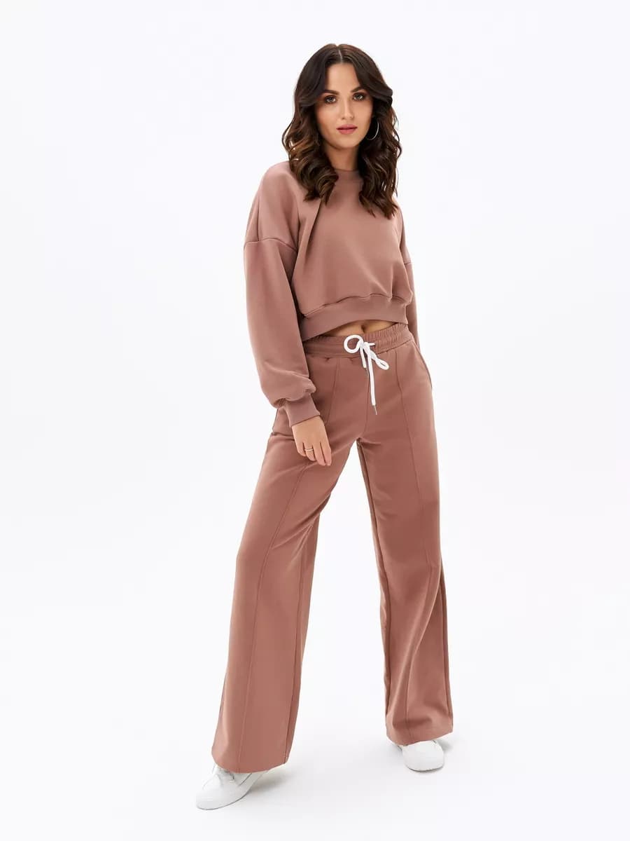 Свитшот оверсайз укороченный без начеса