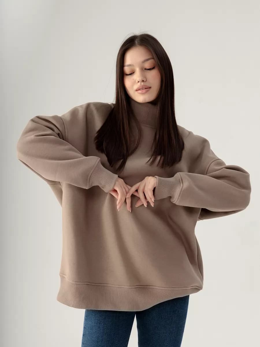 Свитшот оверсайз с воротником Old Money свитер