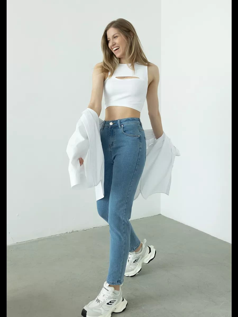 Джинсы бананы с высокой посадкой мом