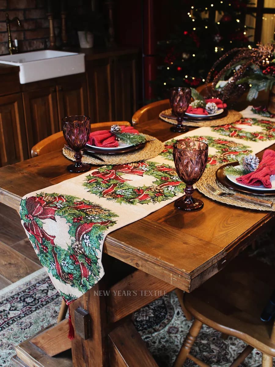 Новогодняя скатерть дорожка на стол тканевая 35х180