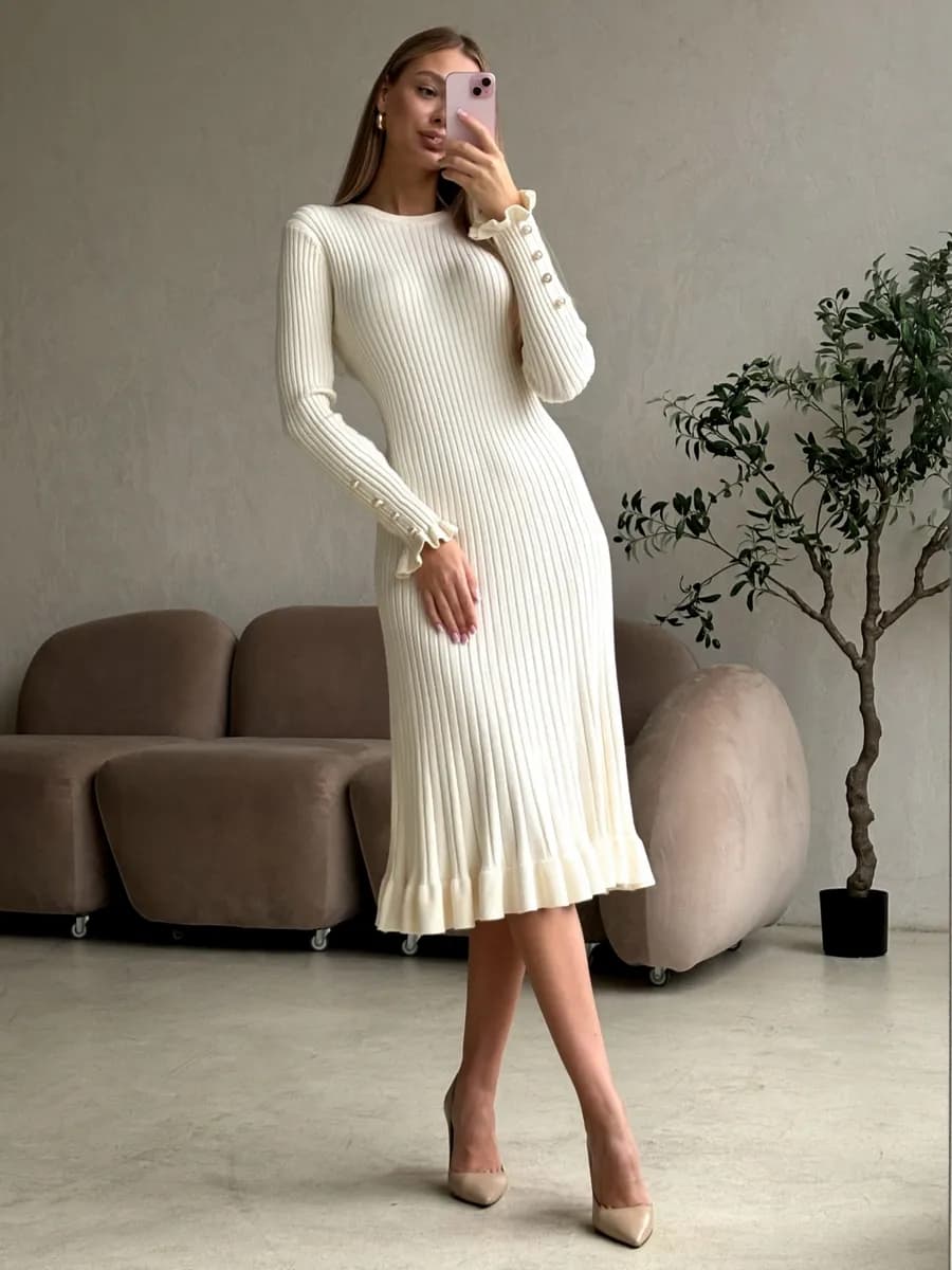 Платье теплое вязаное лапша миди