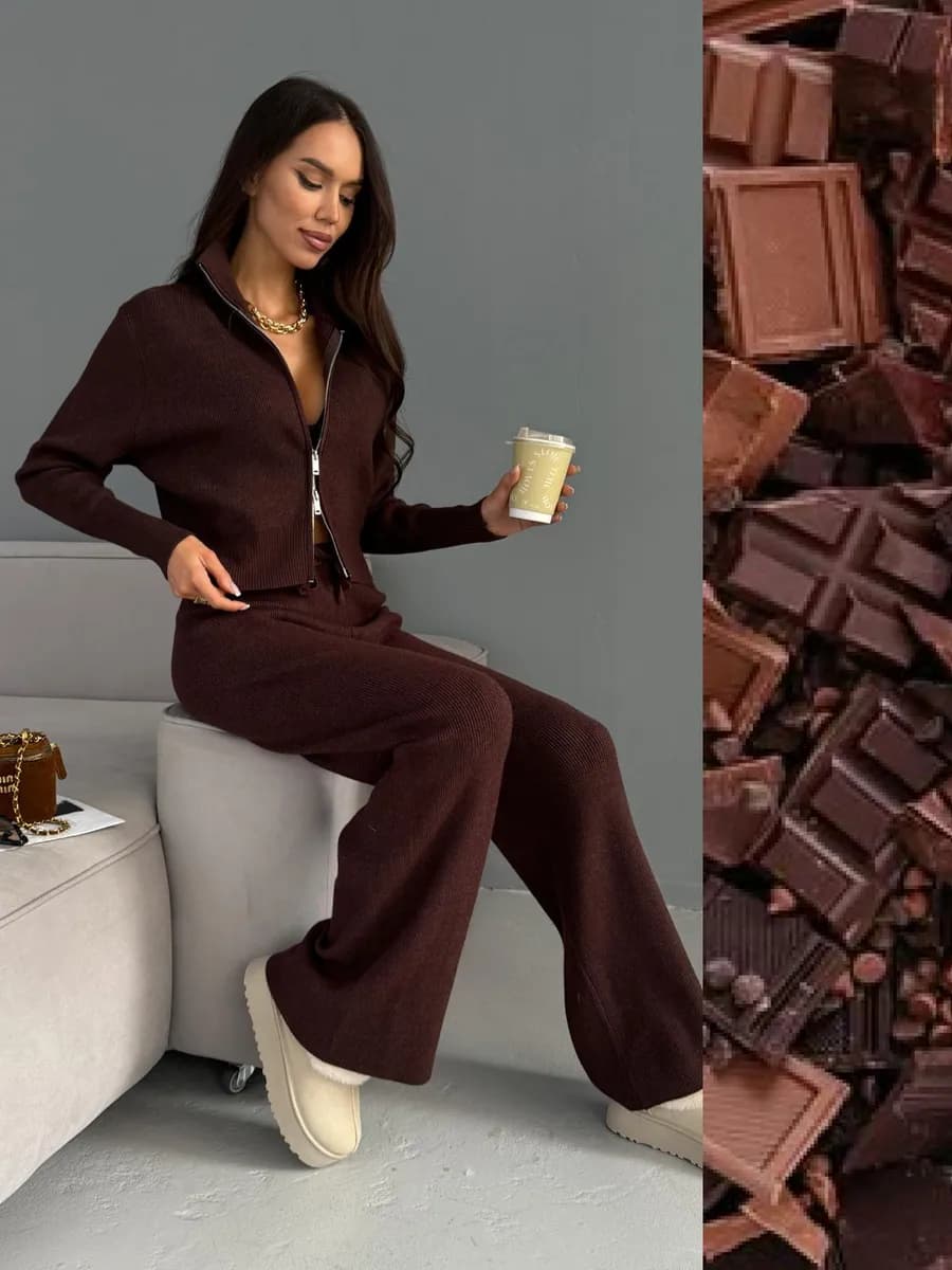 Костюм трикотажный вязаный шоколадного цвета теплый