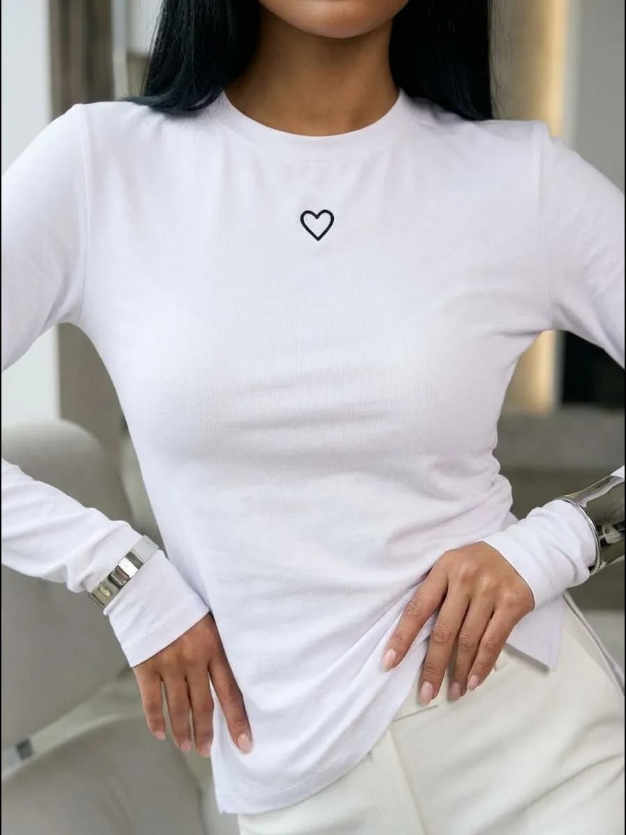 Лонгслив хлопок с принтом сердце Базовый однотонный