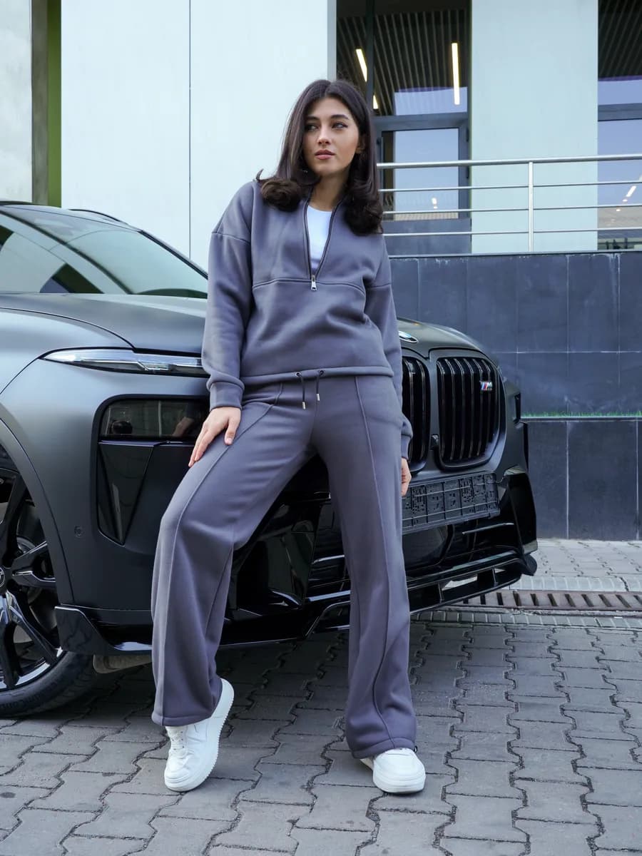 Теплый спортивный костюм с начесом