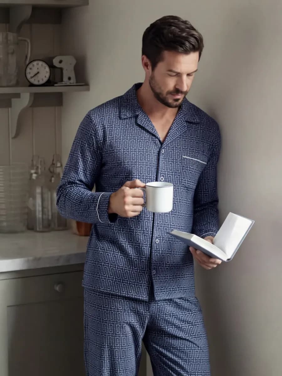 Пижама со штанами и рубашкой с длинным рукавом - фото 1