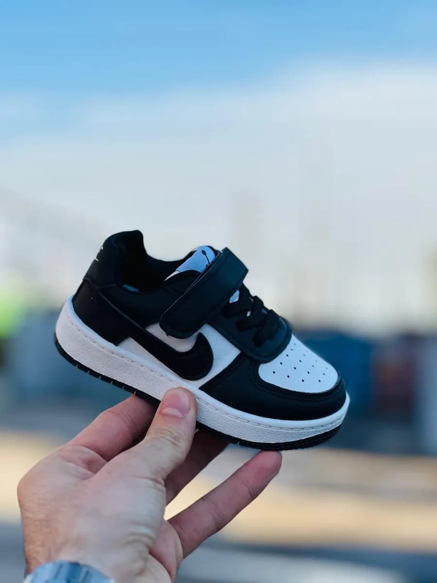 Кроссовки детские на шнурках и липучке