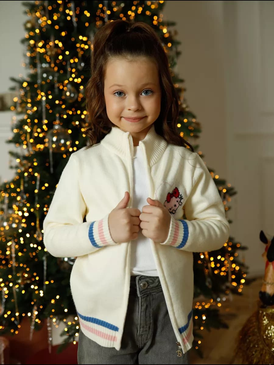 Свитер для девочки с горлом - фото 1