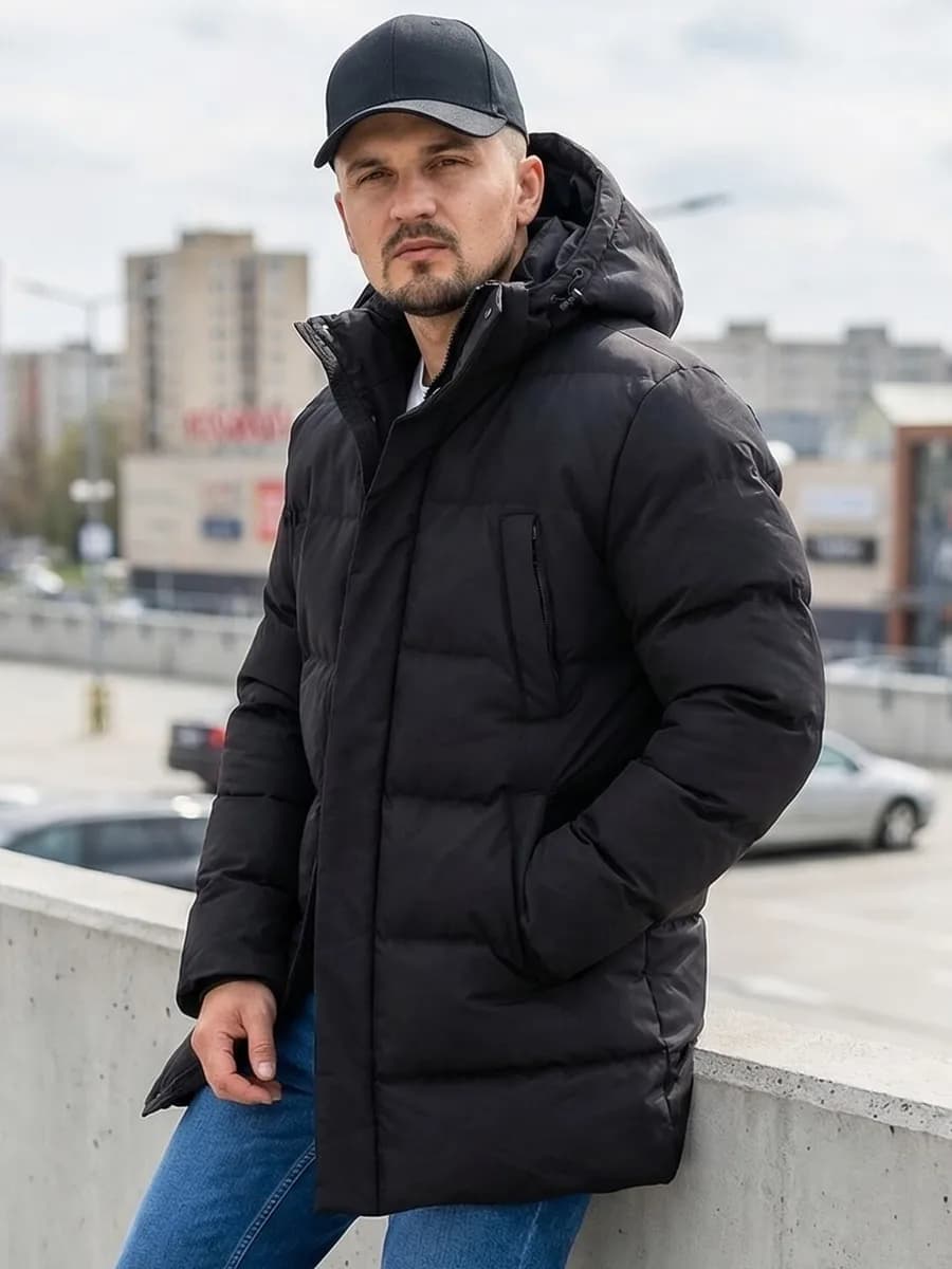 Куртка зимняя с капюшоном удлиненная