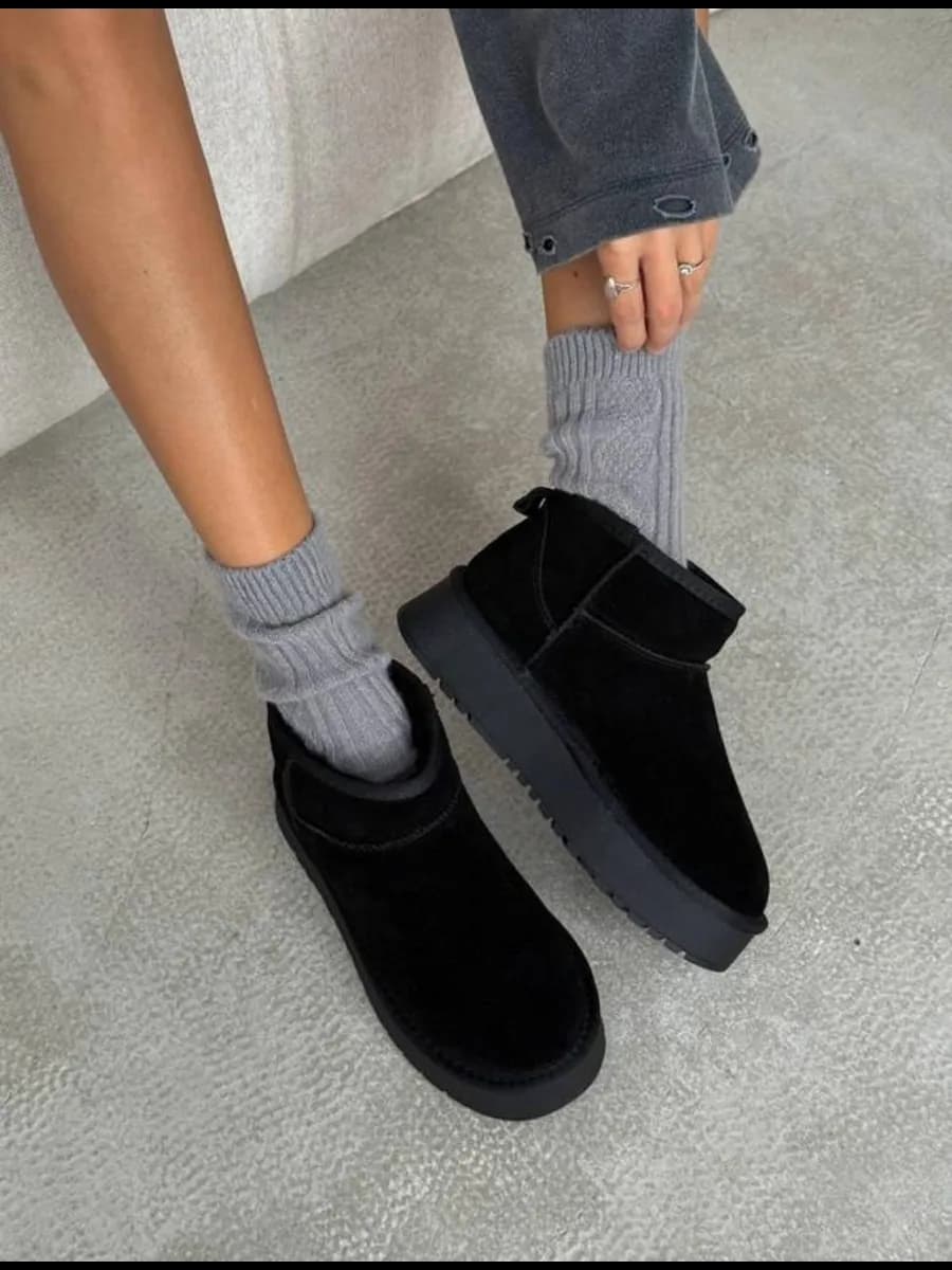 Угги женские зимние черные короткие на платформе