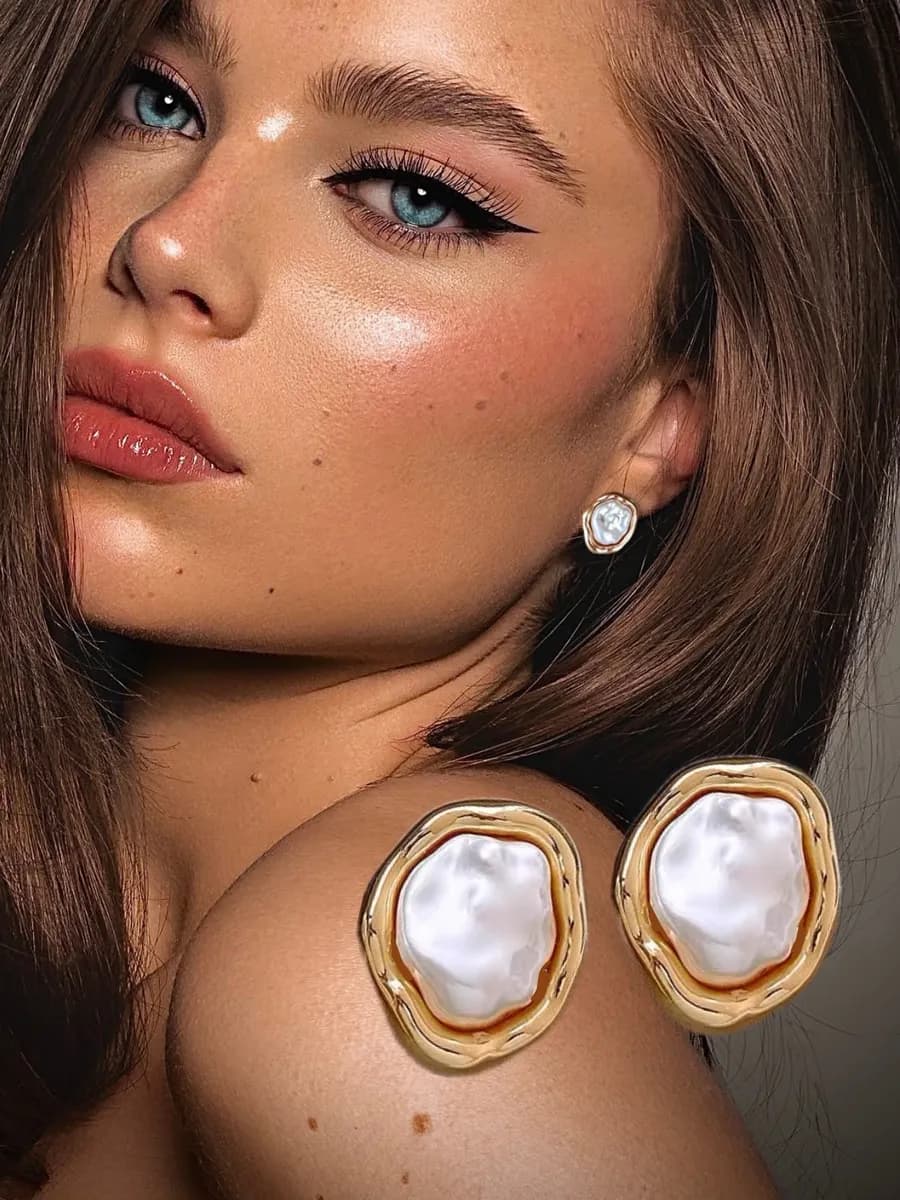 Серьги жемчужные золотистые бижутерия