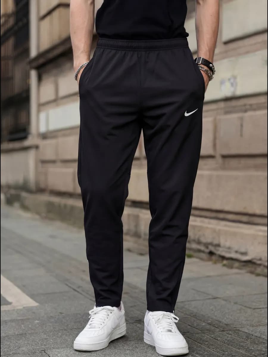 Брюки спортивные