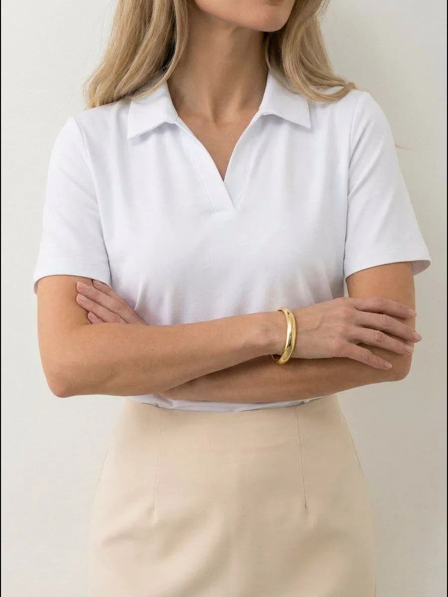 Футболка поло базовая оверсайз белая с вырезом