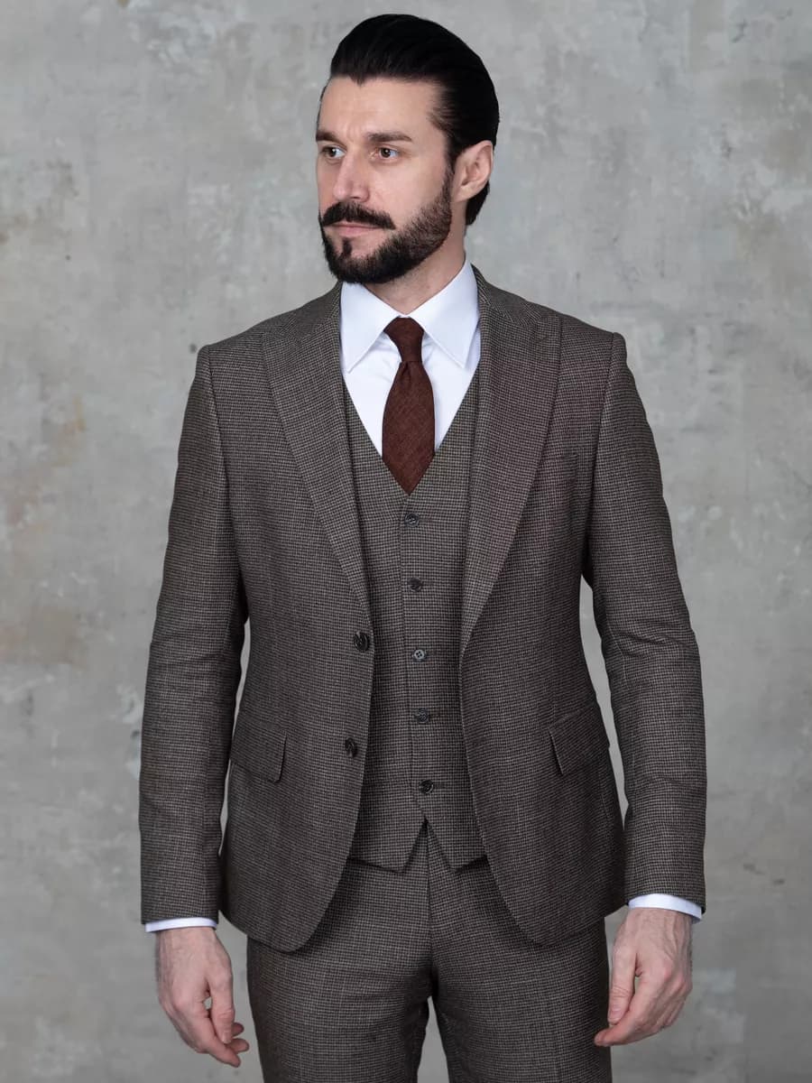 Костюм классический деловой тройка