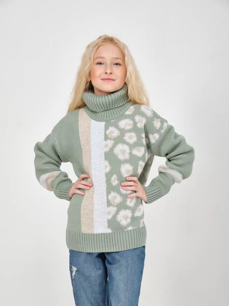 Свитер вязаный с воротом