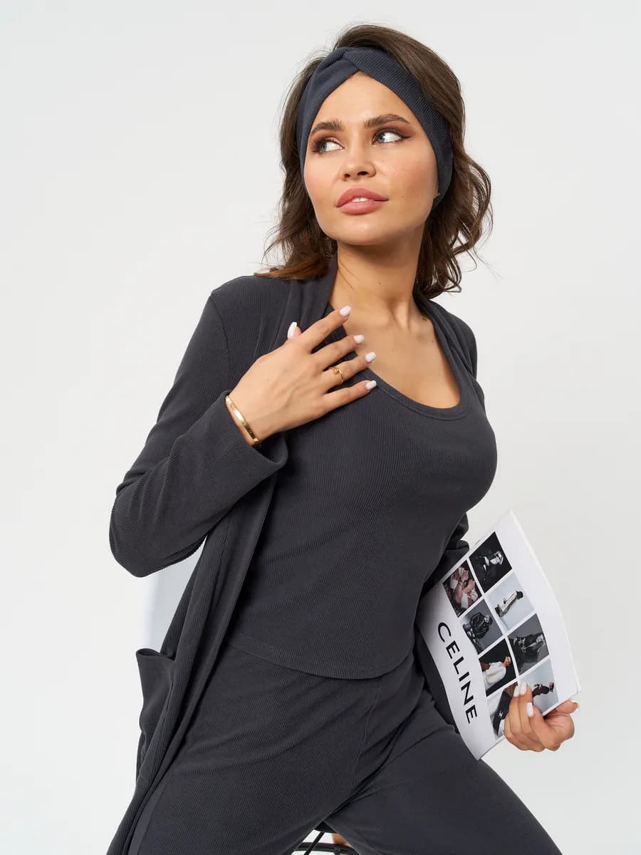 Костюм с брюками трикотажный тройка