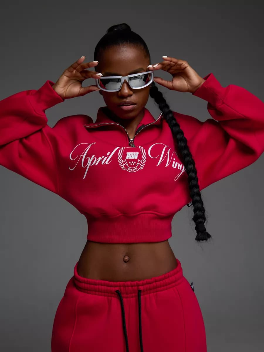 Свитшот оверсайз укороченный с начесом с принтом