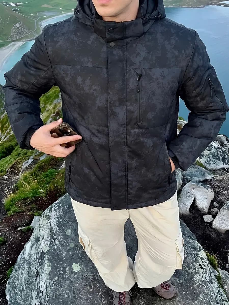 Куртка демисезонная с капюшоном