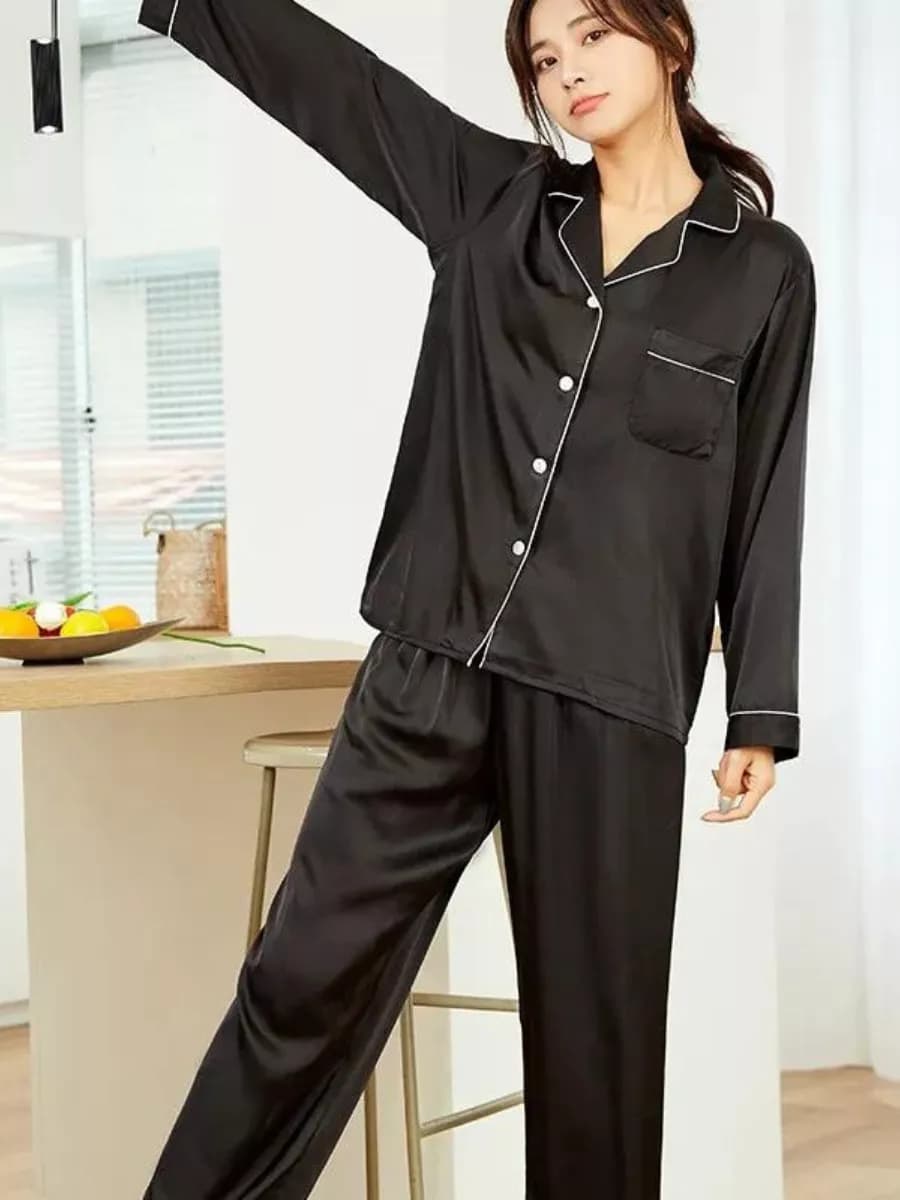 Атласная пижама