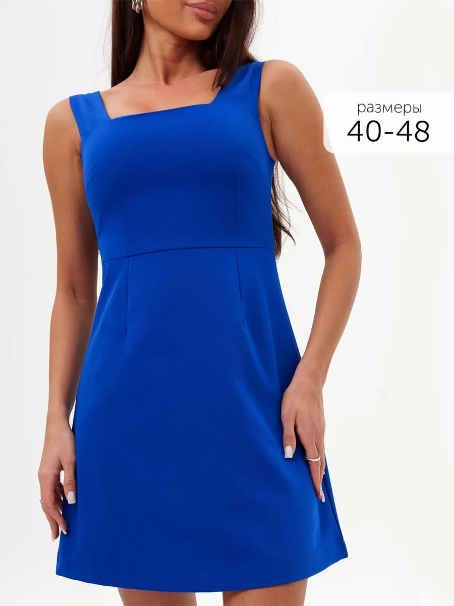 Платье короткое с квадратным вырезом на лямках