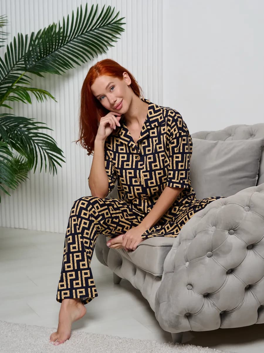 Костюм домашний с брюками и рубашкой