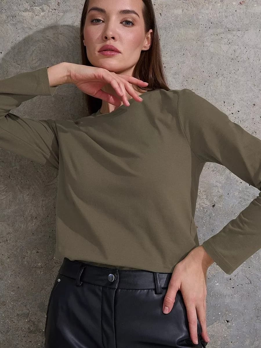 Лонгслив футболка с длинным рукавом