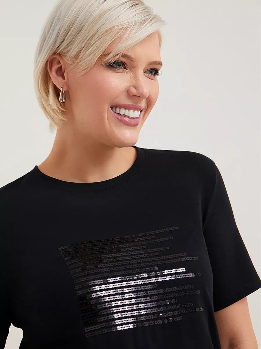 Футболка женская нарядная с пайетками