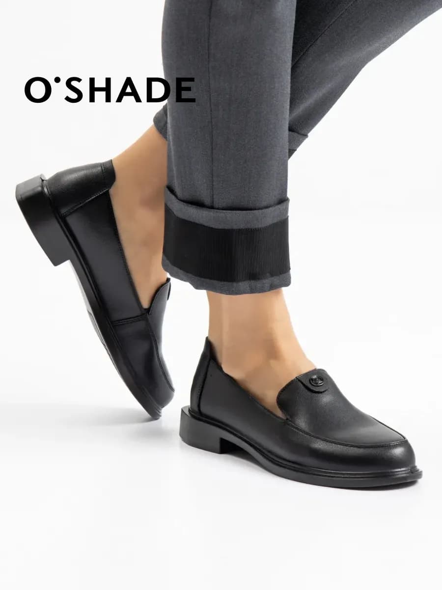 Лоферы женские черные