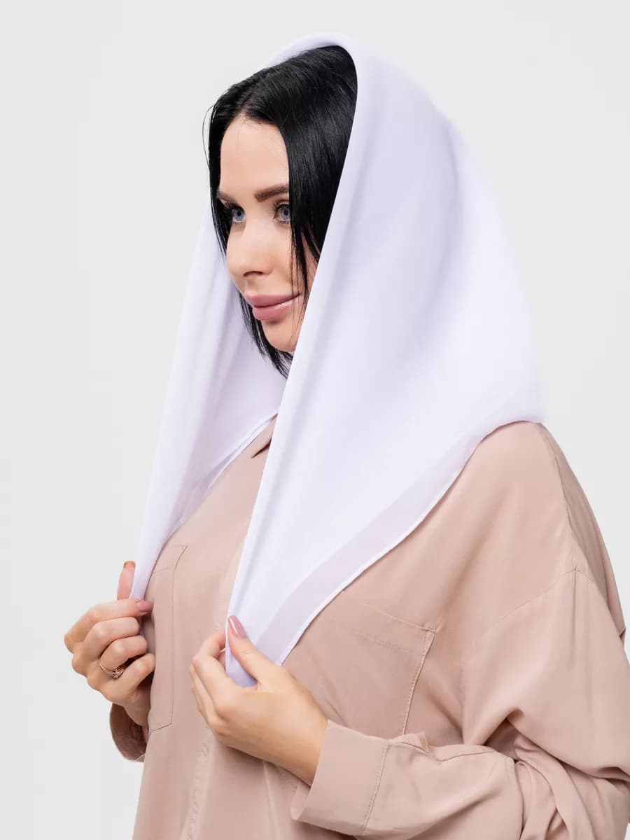 Платок белый летний на голову косынка легкая на шею в храм