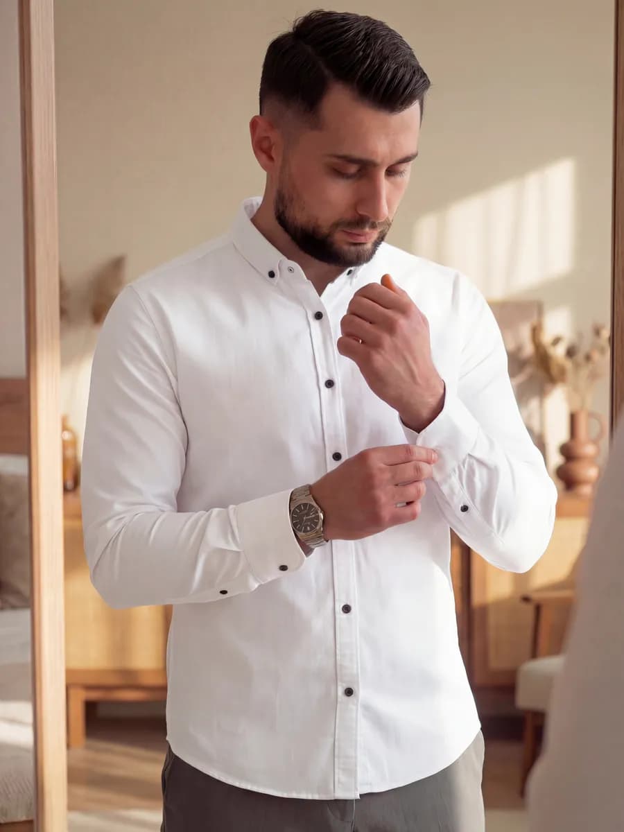 Рубашка приталенная на кнопках