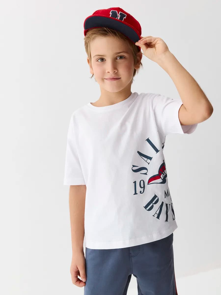 Футболка базовая с принтом оверсайз - фото 1