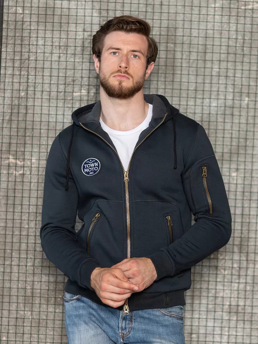 Толстовка с капюшоном на молнии зипка