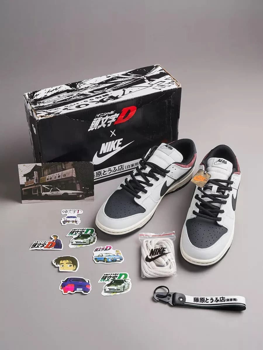 Кроссовки Nike SB Dunk Low Toyota AE 86 демисезонные