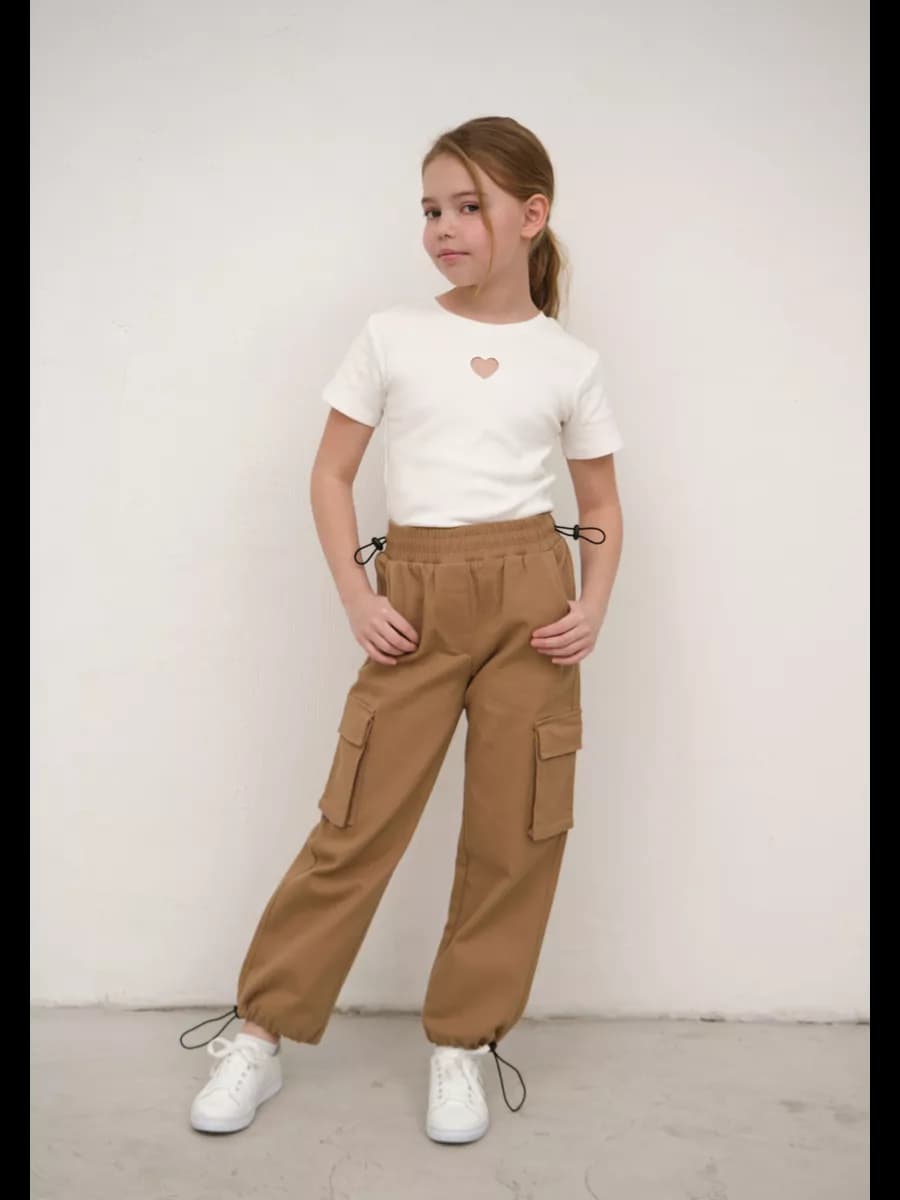 Штаны с карманами для девочки