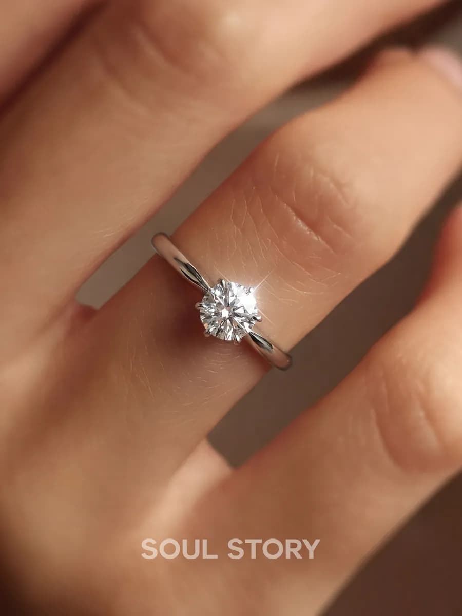 Возвышенное помолвочное кольцо серебро 925 с фианитом