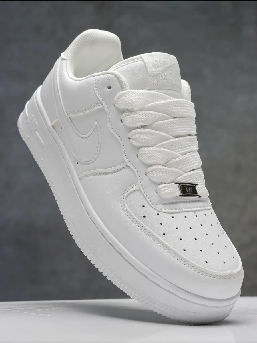 Кроссовки Nike air force спортивные