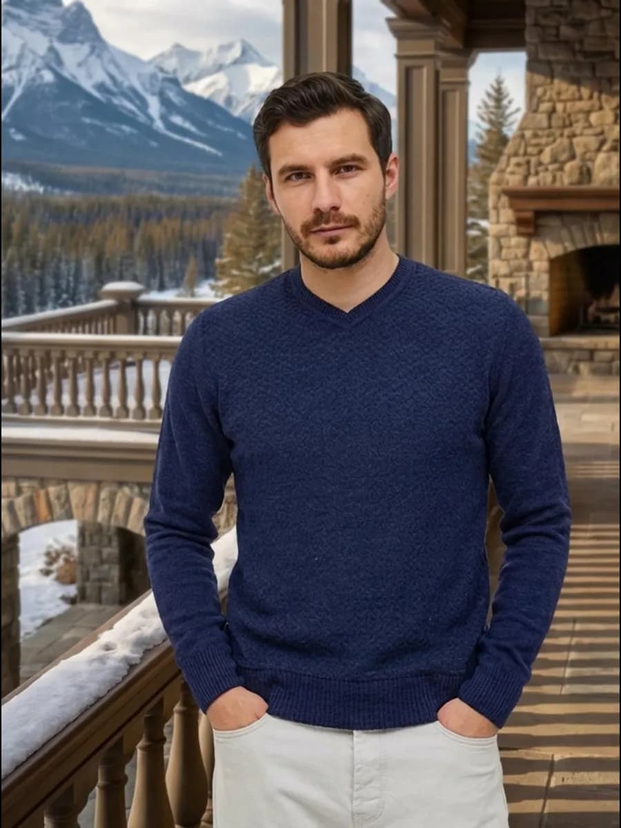 Свитер тонкий базовый без горла