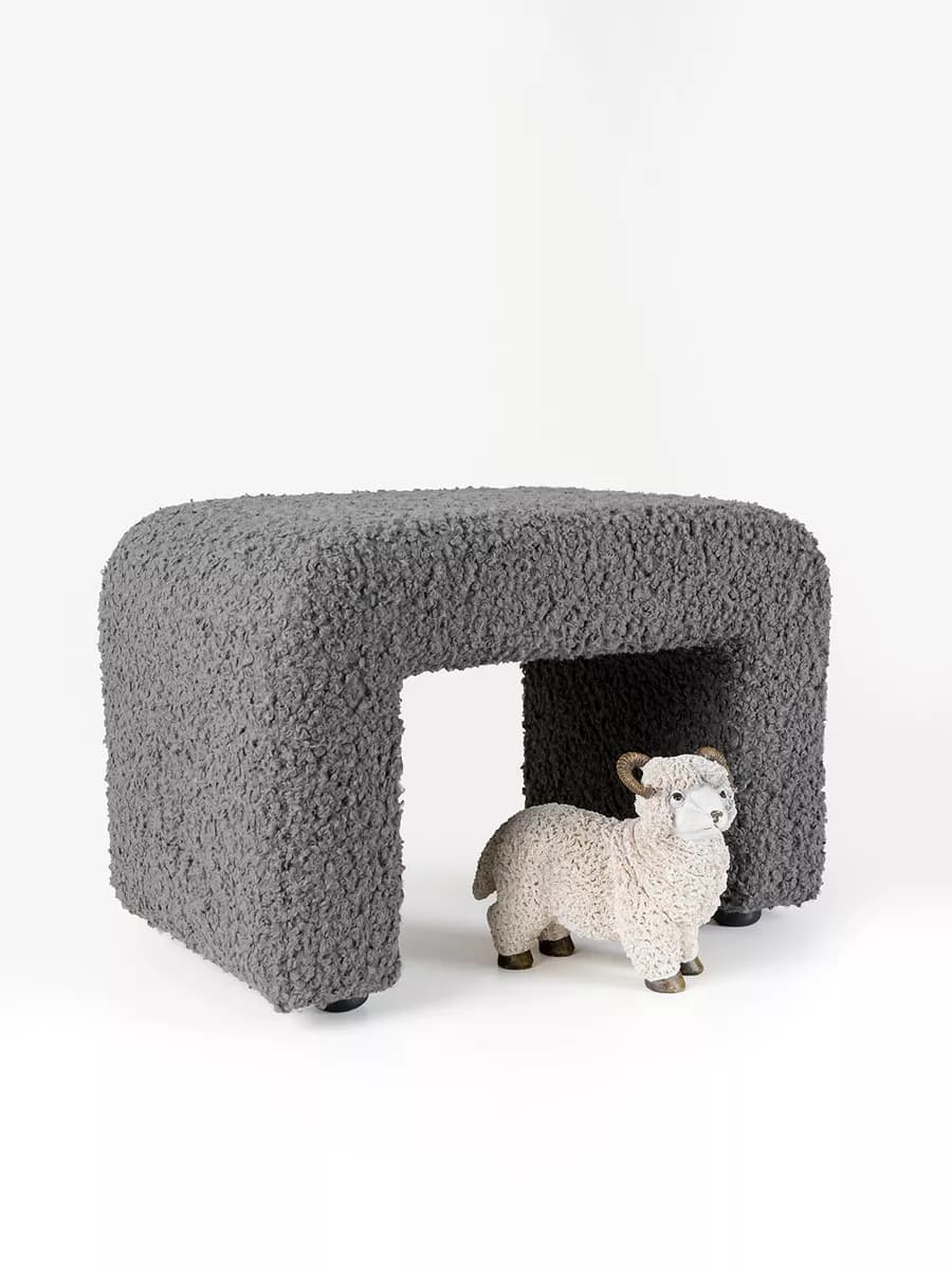 Пуфик для ног прикроватная банкетка букле