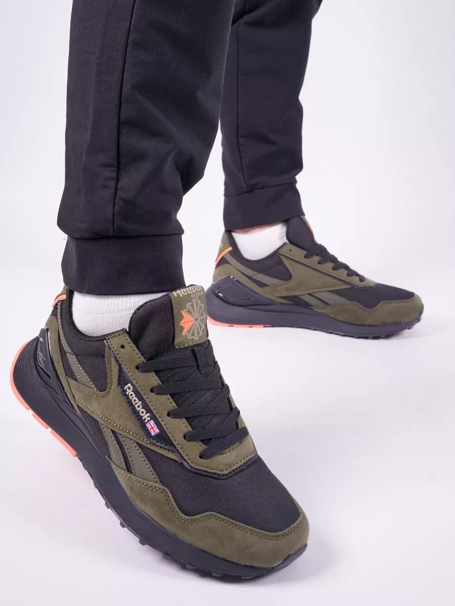 Кроссовки спортивные летние