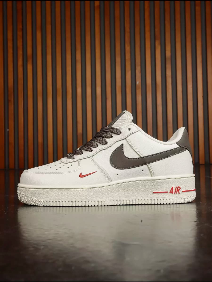 Спортивные кроссовки кожаные низкие кеды в школу