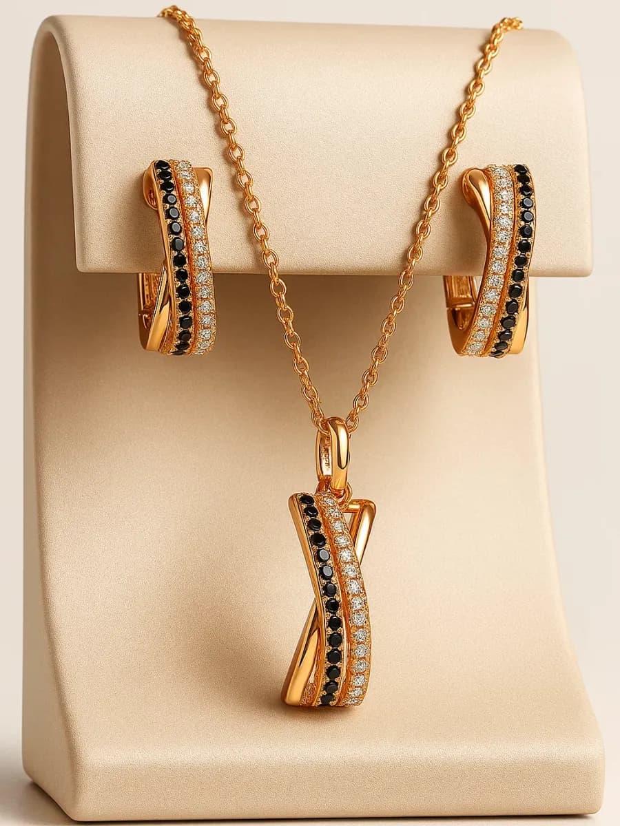 Набор бижутерии серьги и цепочка с подвеской позолоченные