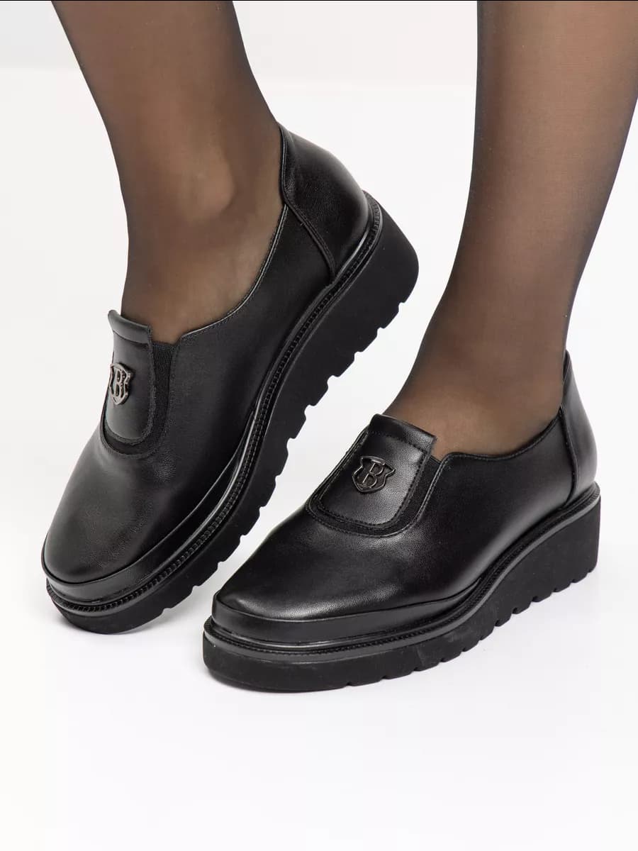 Туфли женские без каблука - фото 1