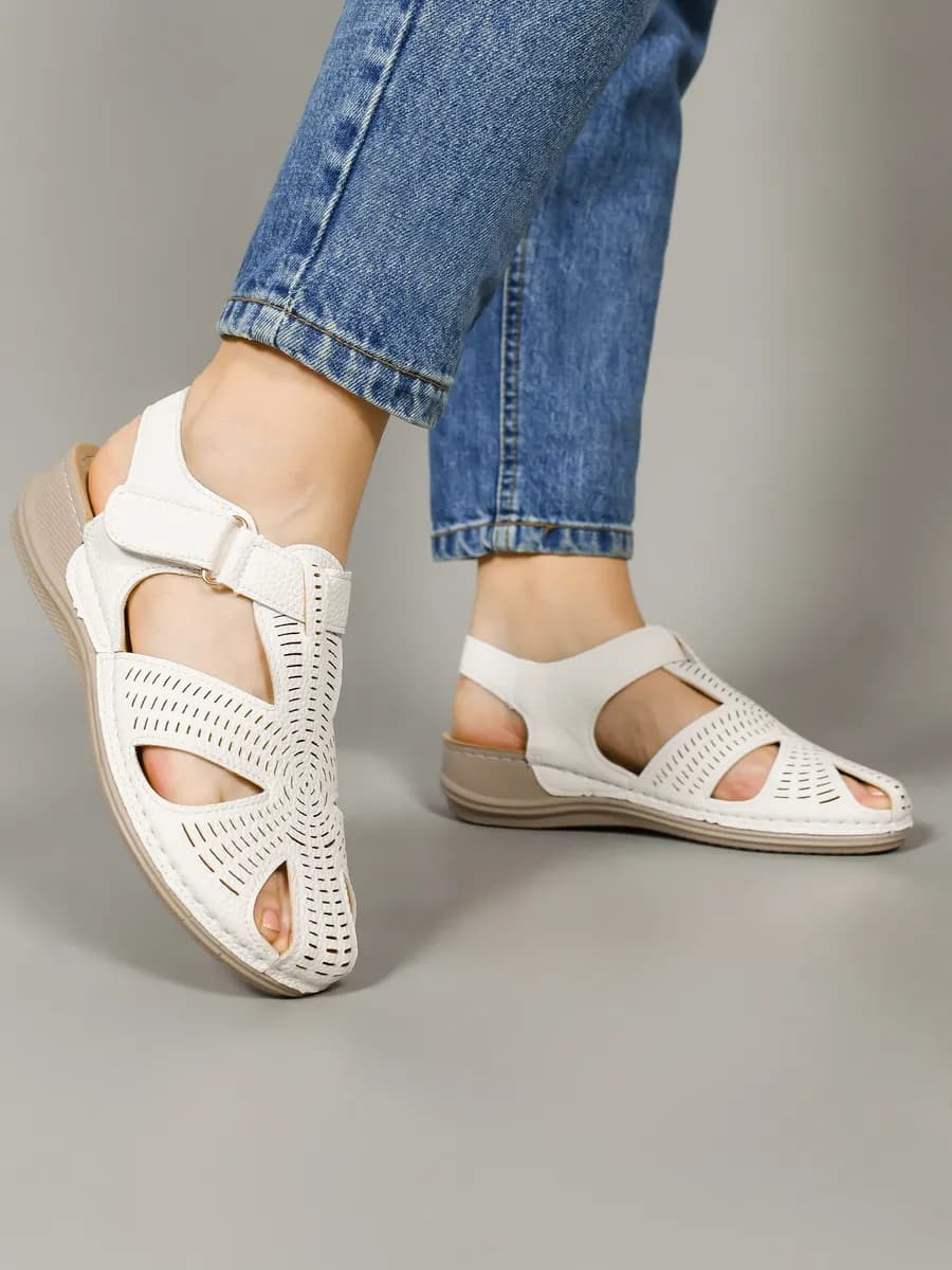 Босоножки на широкую ногу