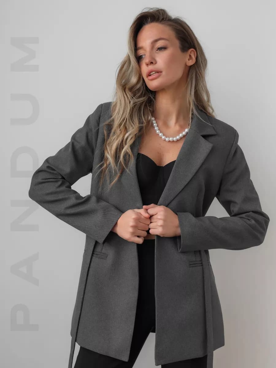 Пиджак удлиненный приталенный