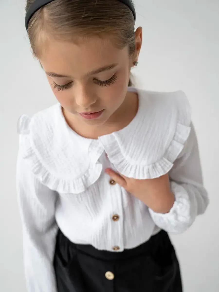 Нарядная блузка на праздник с воротником