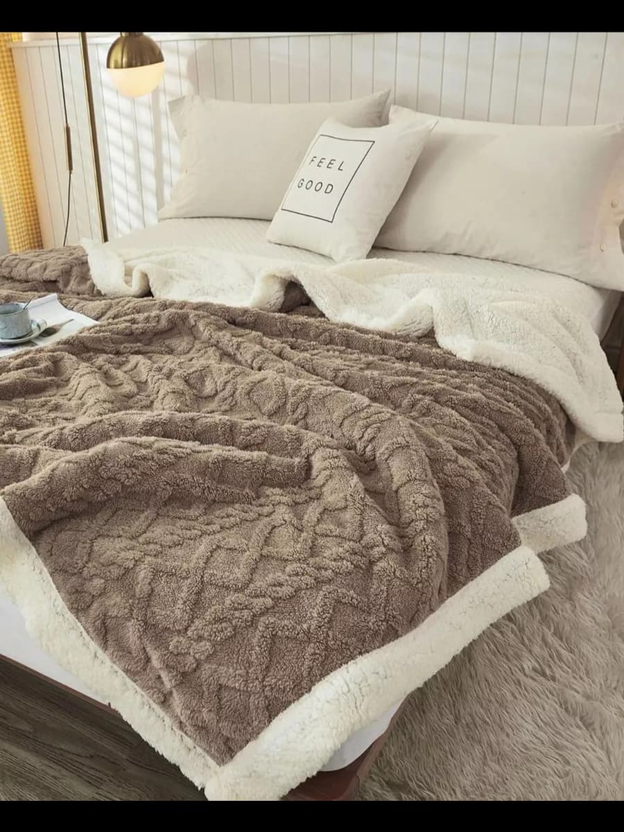 Плед 200х220 на диван на кровать пушистый - фото 1