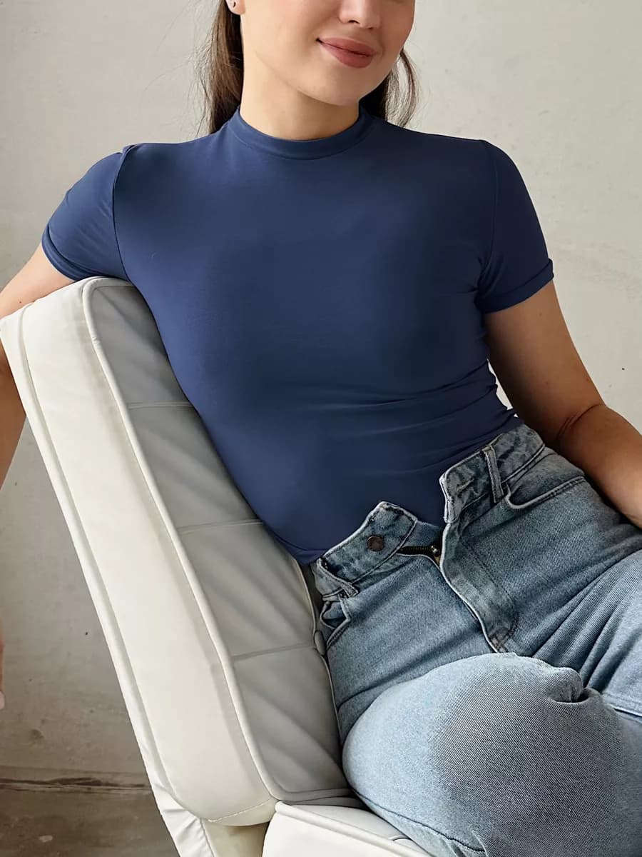 Футболка топ скимс базовая облегающая - фото 1